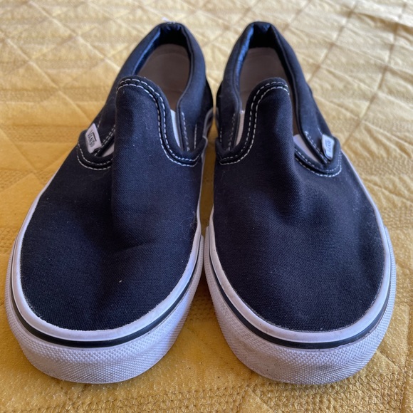 Classic Slip-On Vans Size 5.5 - Picture 4 of 6